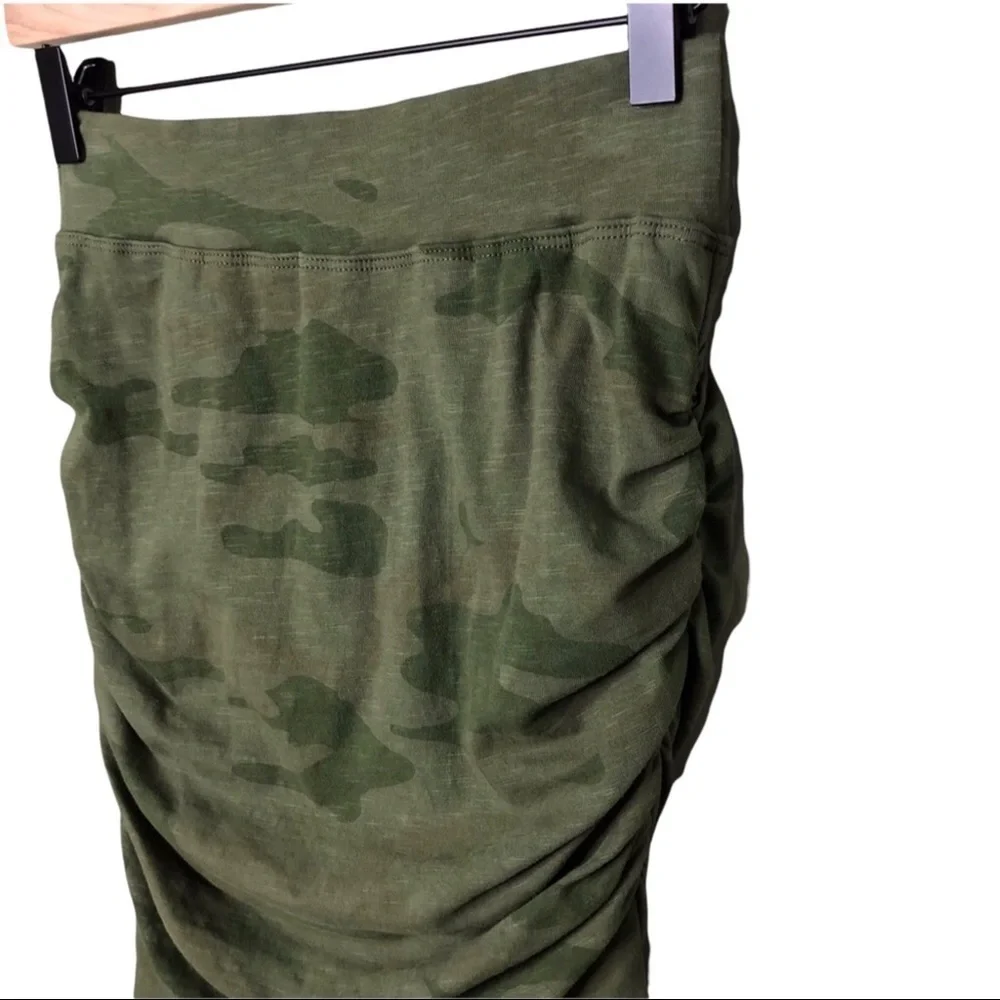Sundry by Evereve Soleil Mini Skirt Camo Side Ruching Size 0 XS Summer Casual
